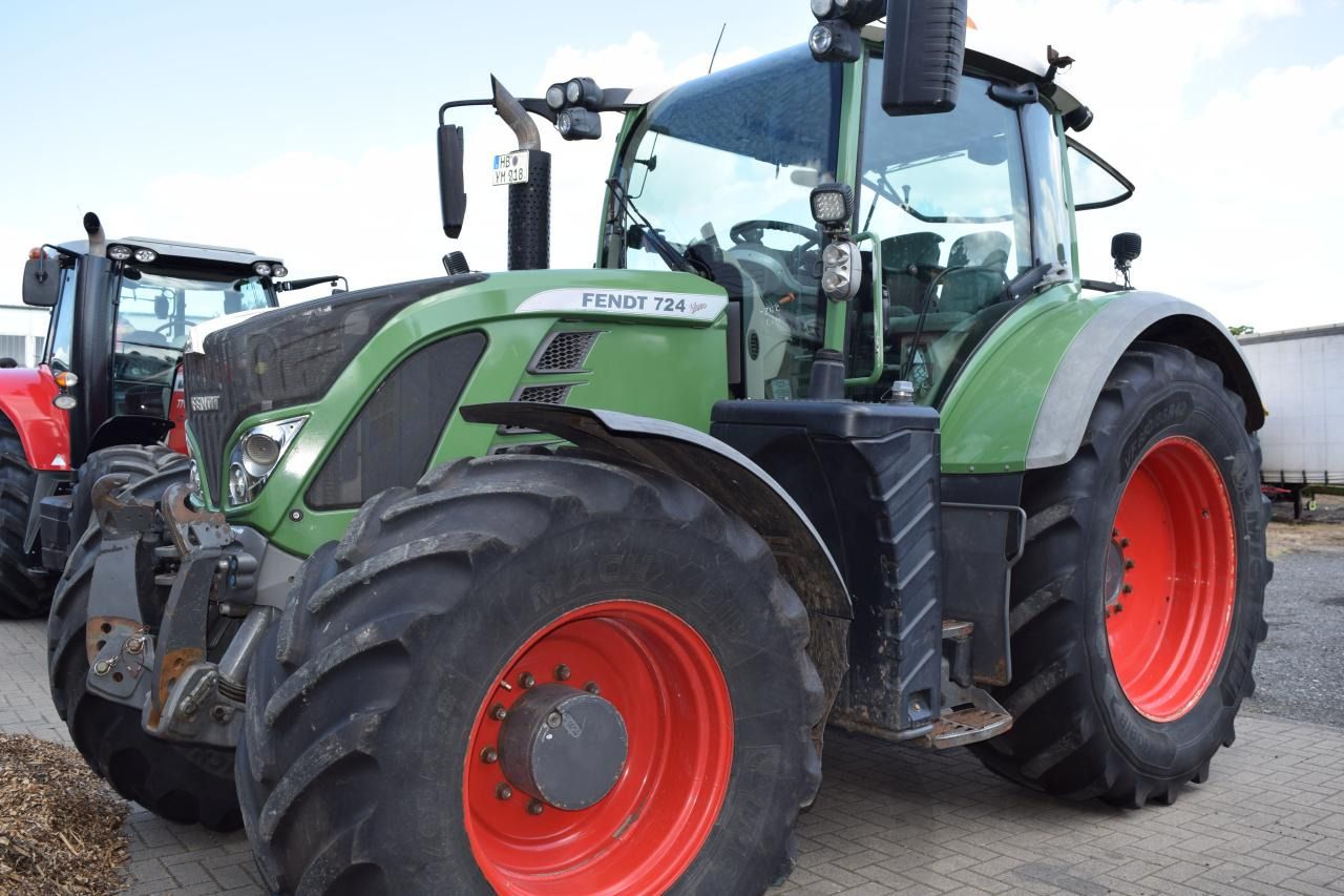 Fendt 724 Vario TMS SCR ProfiPlus - Tractor: foto 1 Fendt 724 Vario TMS SCR ProfiPlus - Tractor: foto 1