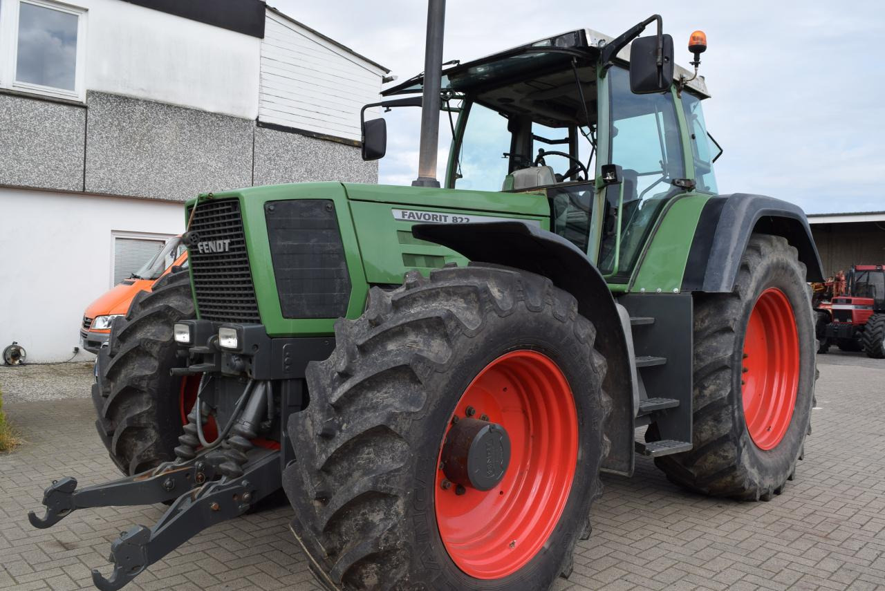 Fendt Favorit 822 - Tractor: foto 3 Fendt Favorit 822 - Tractor: foto 3