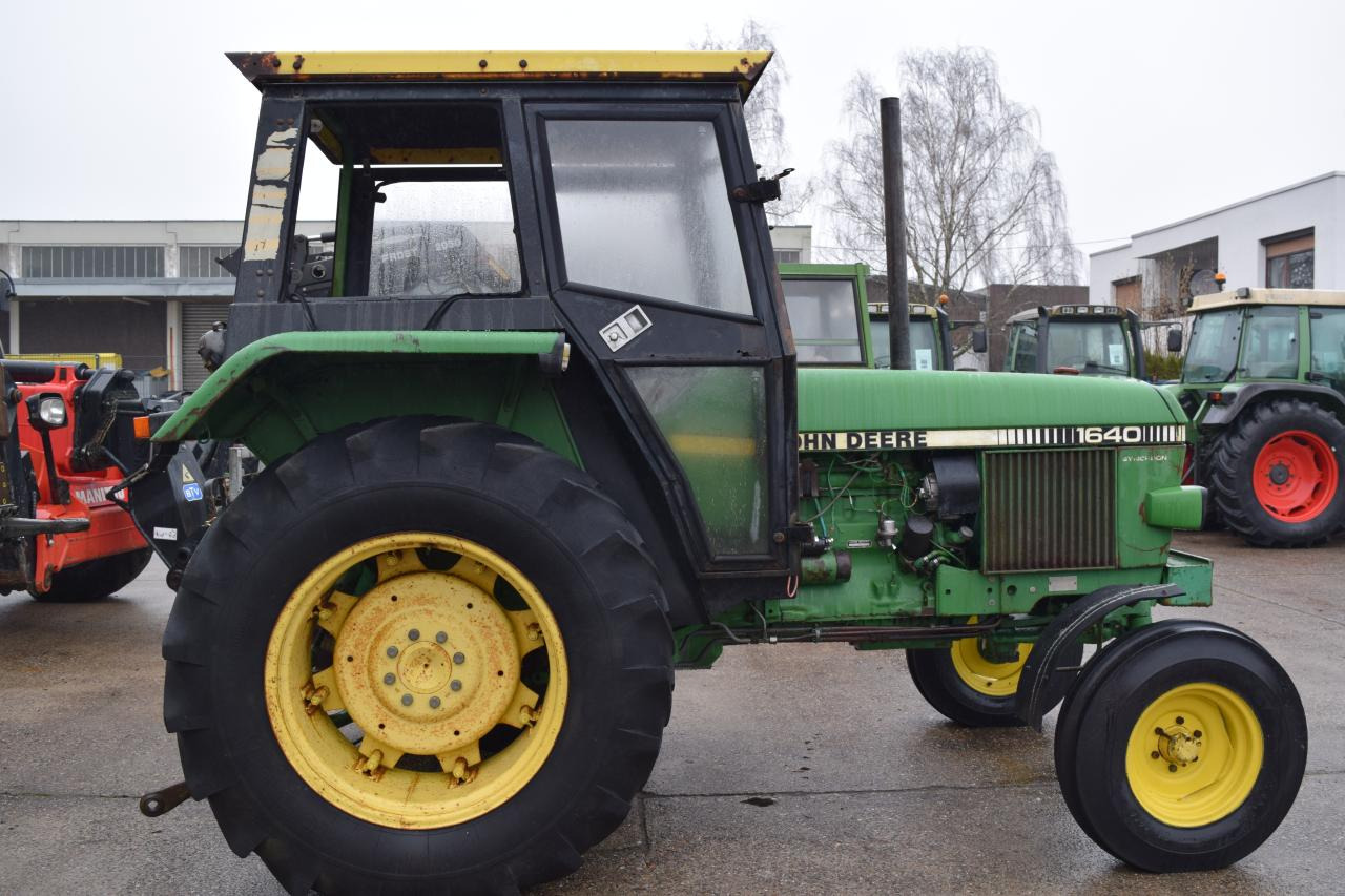 John Deere 1640 - Tractor: foto 4 John Deere 1640 - Tractor: foto 4