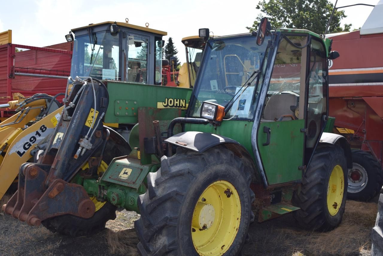 John Deere 3200 - Manipulador telescópico: foto 2 John Deere 3200 - Manipulador telescópico: foto 2