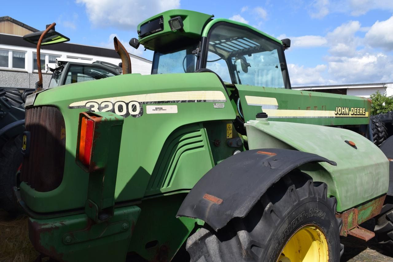 John Deere 3200 - Manipulador telescópico: foto 4 John Deere 3200 - Manipulador telescópico: foto 4