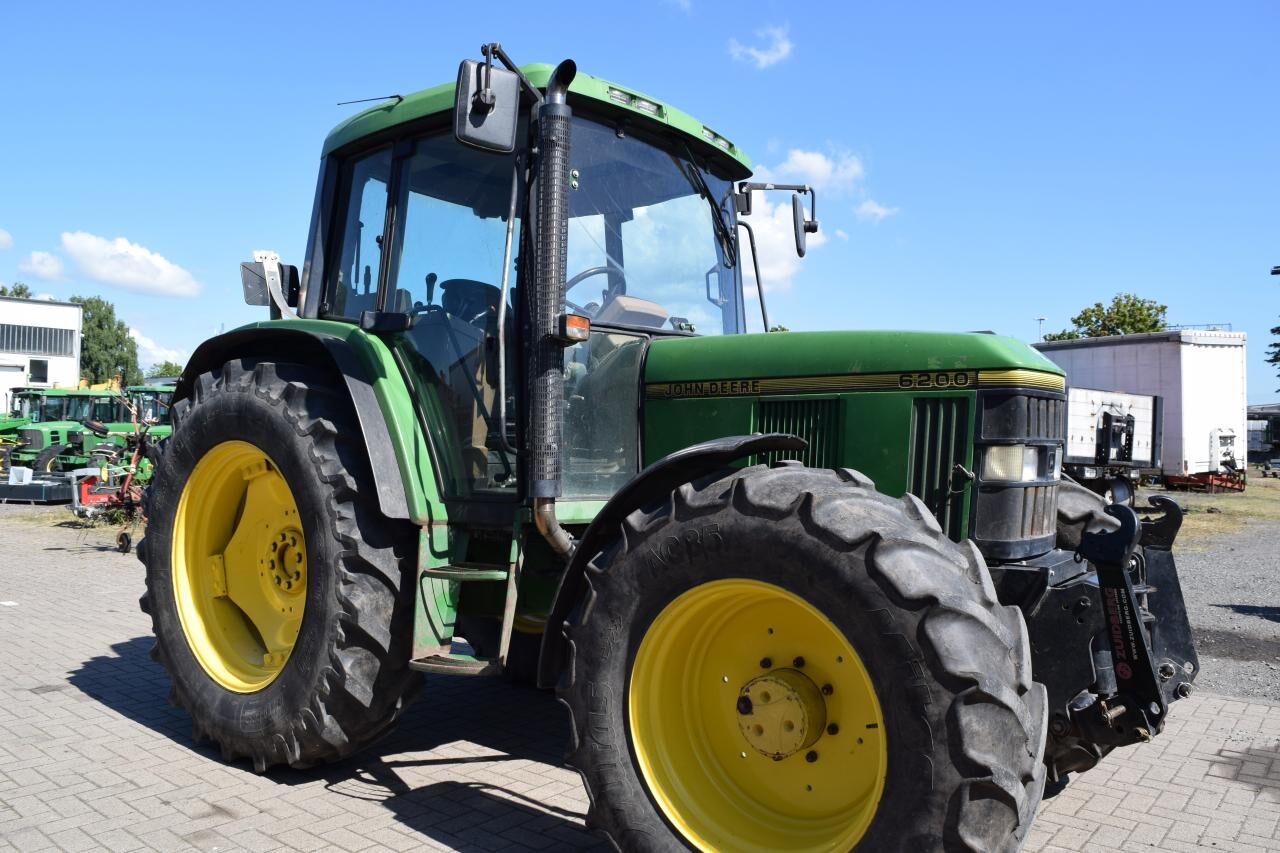 John Deere 6200 - Tractor: foto 2 John Deere 6200 - Tractor: foto 2