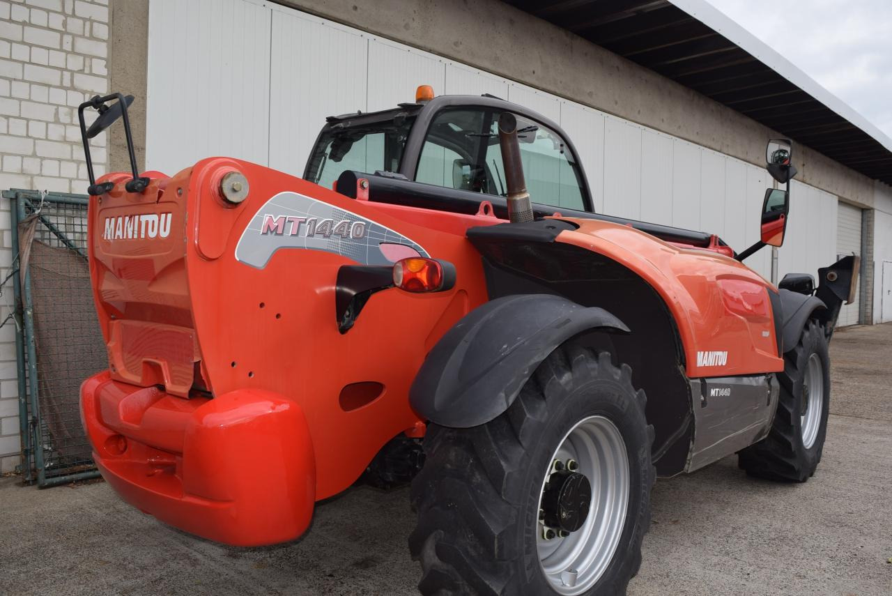 Manitou MT 1440 - Manipulador telescópico: foto 4 Manitou MT 1440 - Manipulador telescópico: foto 4