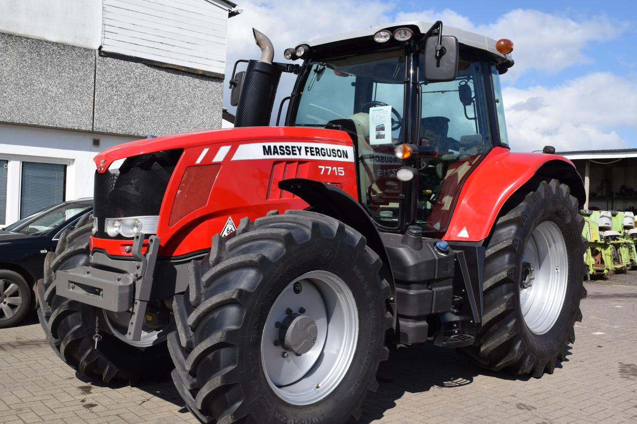 Massey Ferguson MF 7715 Dyna-6 - Tractor: foto 2 Massey Ferguson MF 7715 Dyna-6 - Tractor: foto 2
