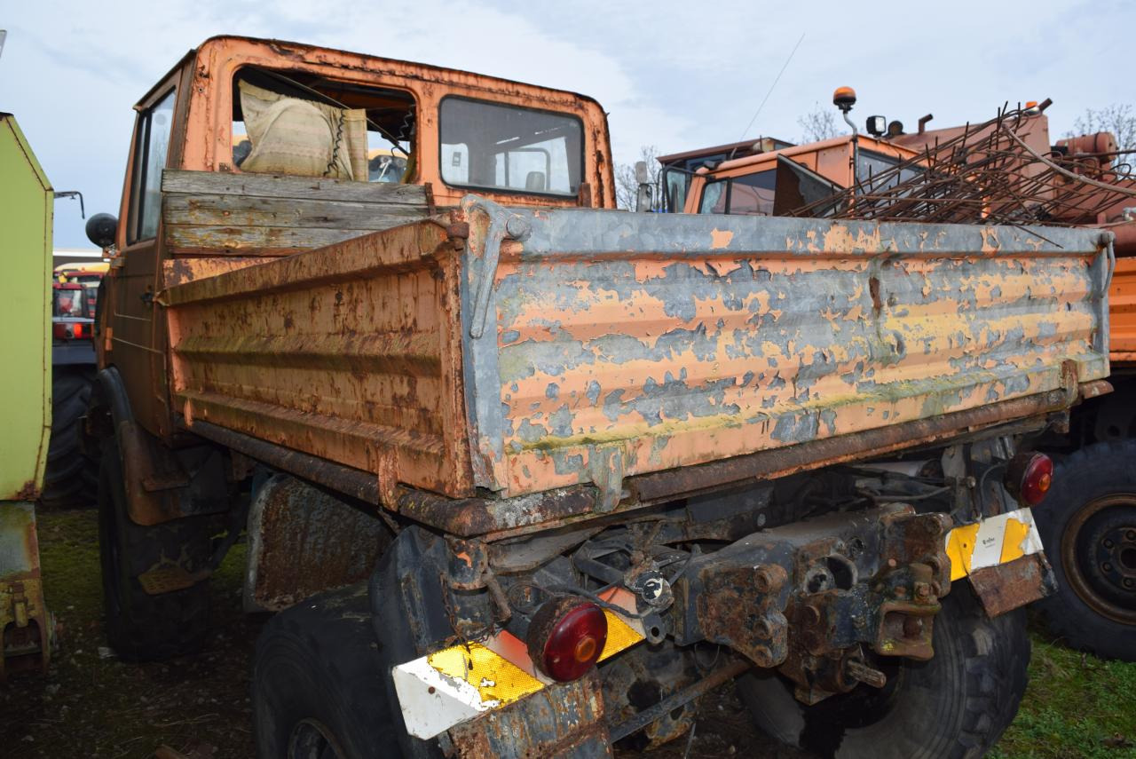 Mercedes-Benz Unimog U1200 - Tractor: foto 4 Mercedes-Benz Unimog U1200 - Tractor: foto 4