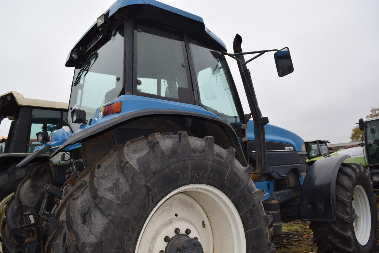 New Holland 8670 TA - Tractor: foto 4 New Holland 8670 TA - Tractor: foto 4