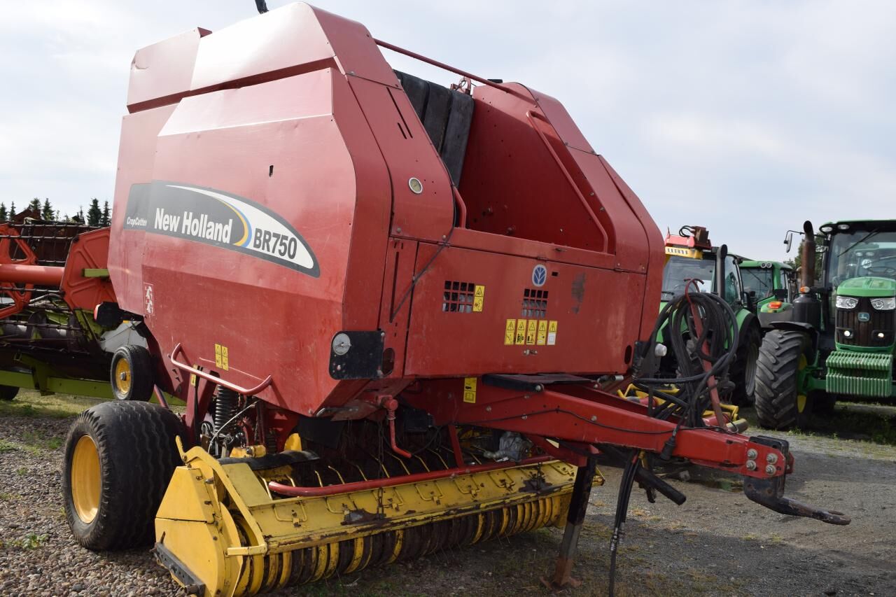 New Holland BR 750 CropCutter - Rotoempacadora: foto 1 New Holland BR 750 CropCutter - Rotoempacadora: foto 1