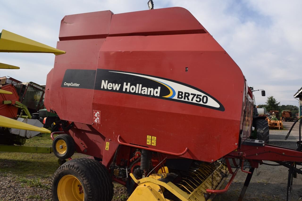 New Holland BR 750 CropCutter - Rotoempacadora: foto 3 New Holland BR 750 CropCutter - Rotoempacadora: foto 3