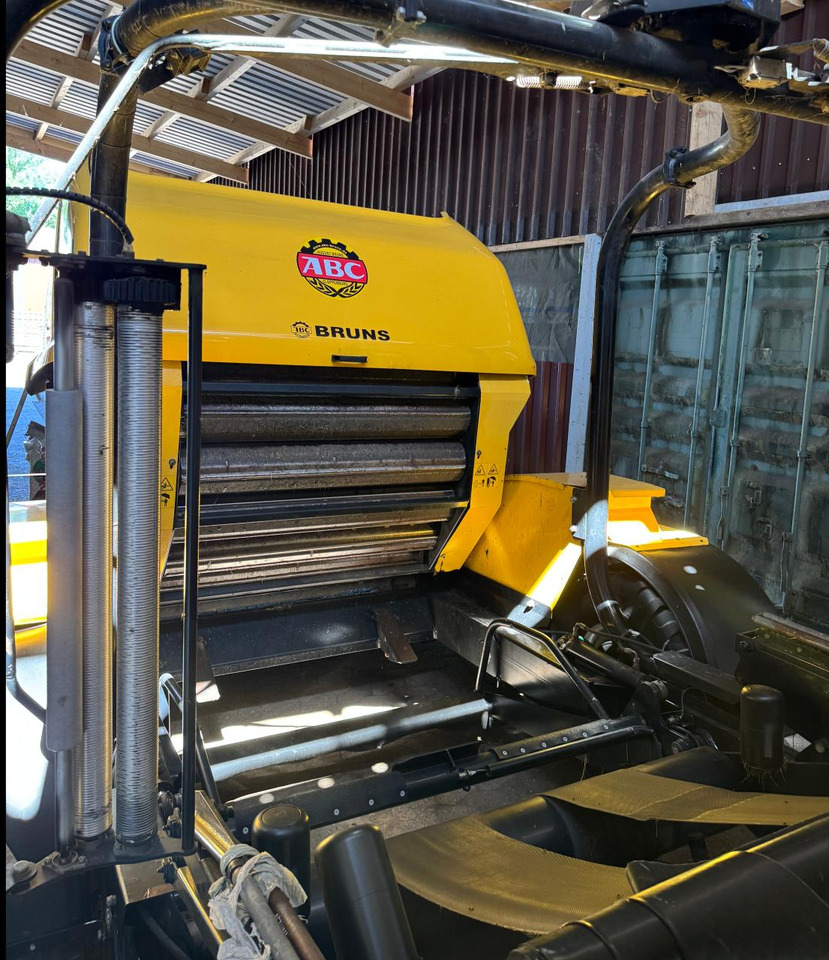New Holland Rooll Baler 125 Combi - Rotoempacadora: foto 4 New Holland Rooll Baler 125 Combi - Rotoempacadora: foto 4