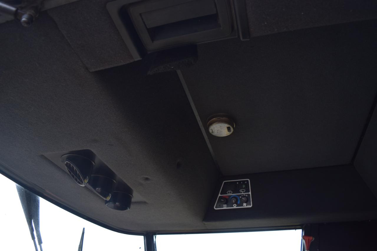 Cosechadora de granos New Holland TC 56: foto 9 Cosechadora de granos New Holland TC 56: foto 9