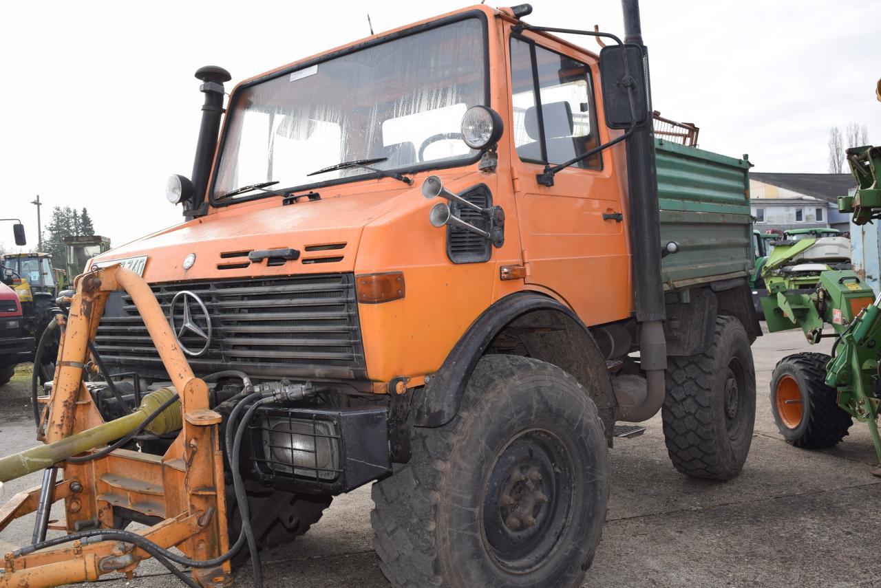 Mercedes-Benz Unimog U 1200 - Vehículo municipal: foto 2 Mercedes-Benz Unimog U 1200 - Vehículo municipal: foto 2