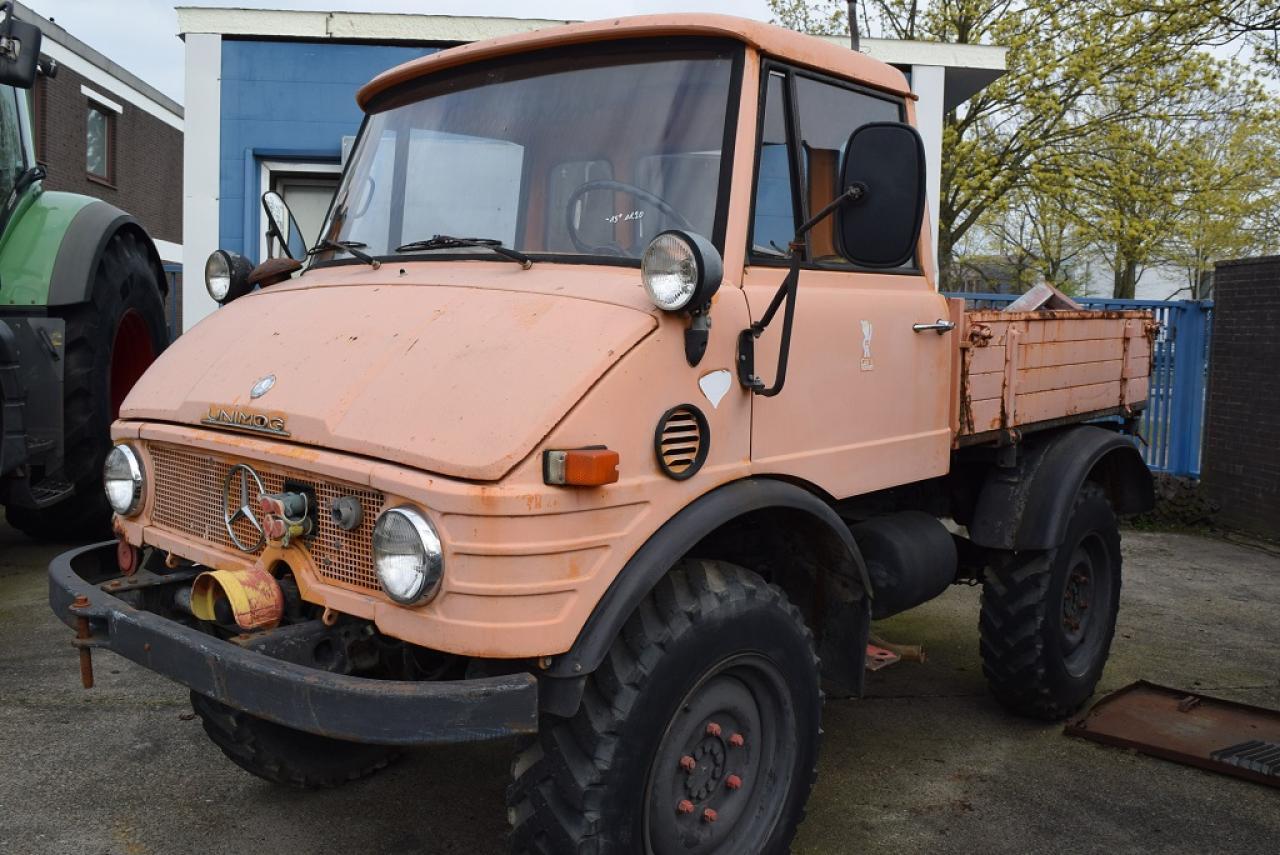 Mercedes-Benz Unimog U421 - Vehículo municipal: foto 2 Mercedes-Benz Unimog U421 - Vehículo municipal: foto 2