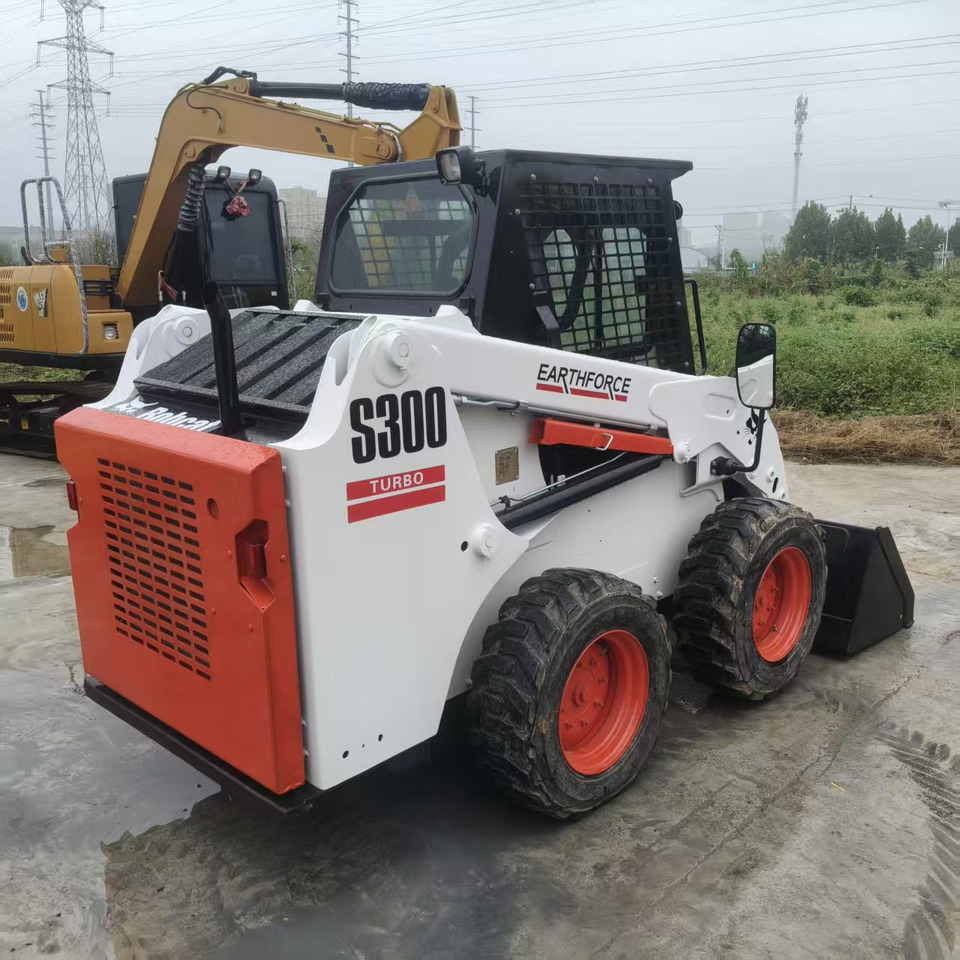 Bobcat S300 - Minicargadora: foto 4 Bobcat S300 - Minicargadora: foto 4