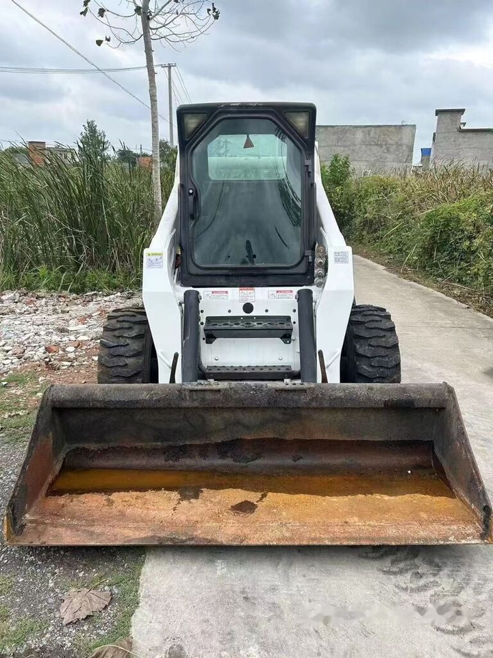Bobcat S300 - Minicargadora: foto 1 Bobcat S300 - Minicargadora: foto 1