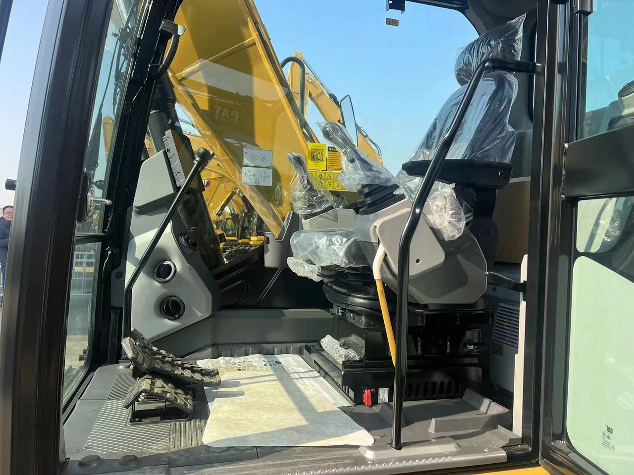 Excavadora de cadenas nuevo CATERPILLAR 316GC: foto 8