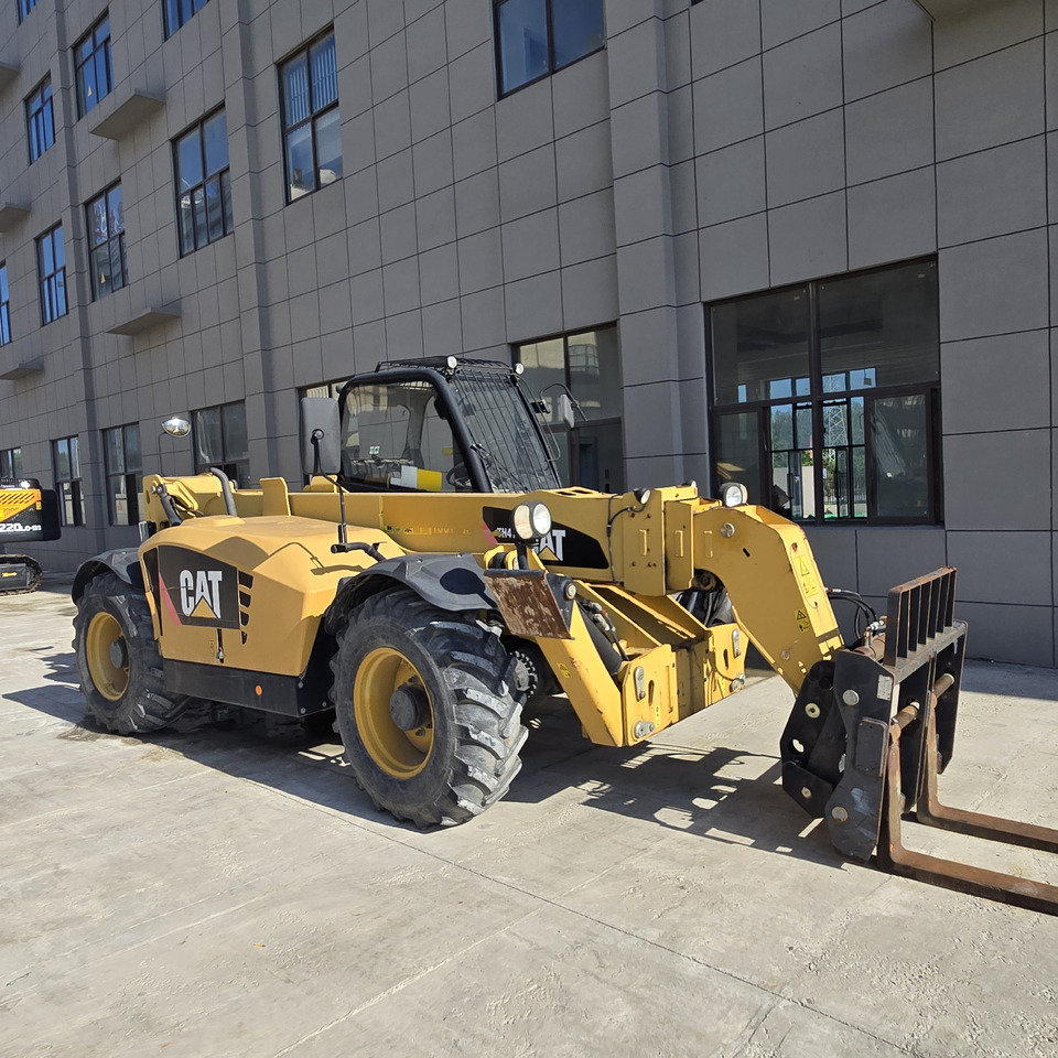 CATERPILLAR TH414 - Plataforma telescopica: foto 3 CATERPILLAR TH414 - Plataforma telescopica: foto 3
