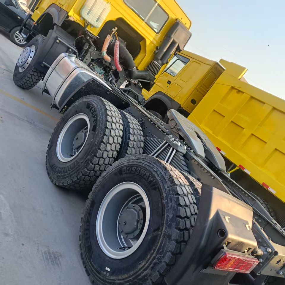 Cabeza tractora SINOTRUK HOWO 430: foto 9 Cabeza tractora SINOTRUK HOWO 430: foto 9