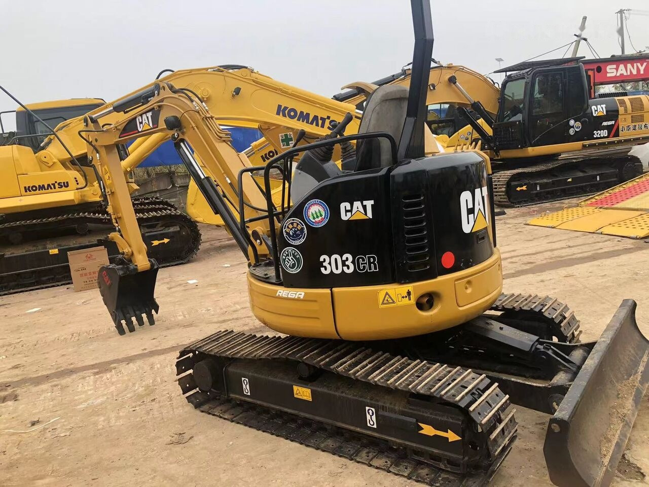 Miniexcavadora Caterpillar 303CR: foto 7