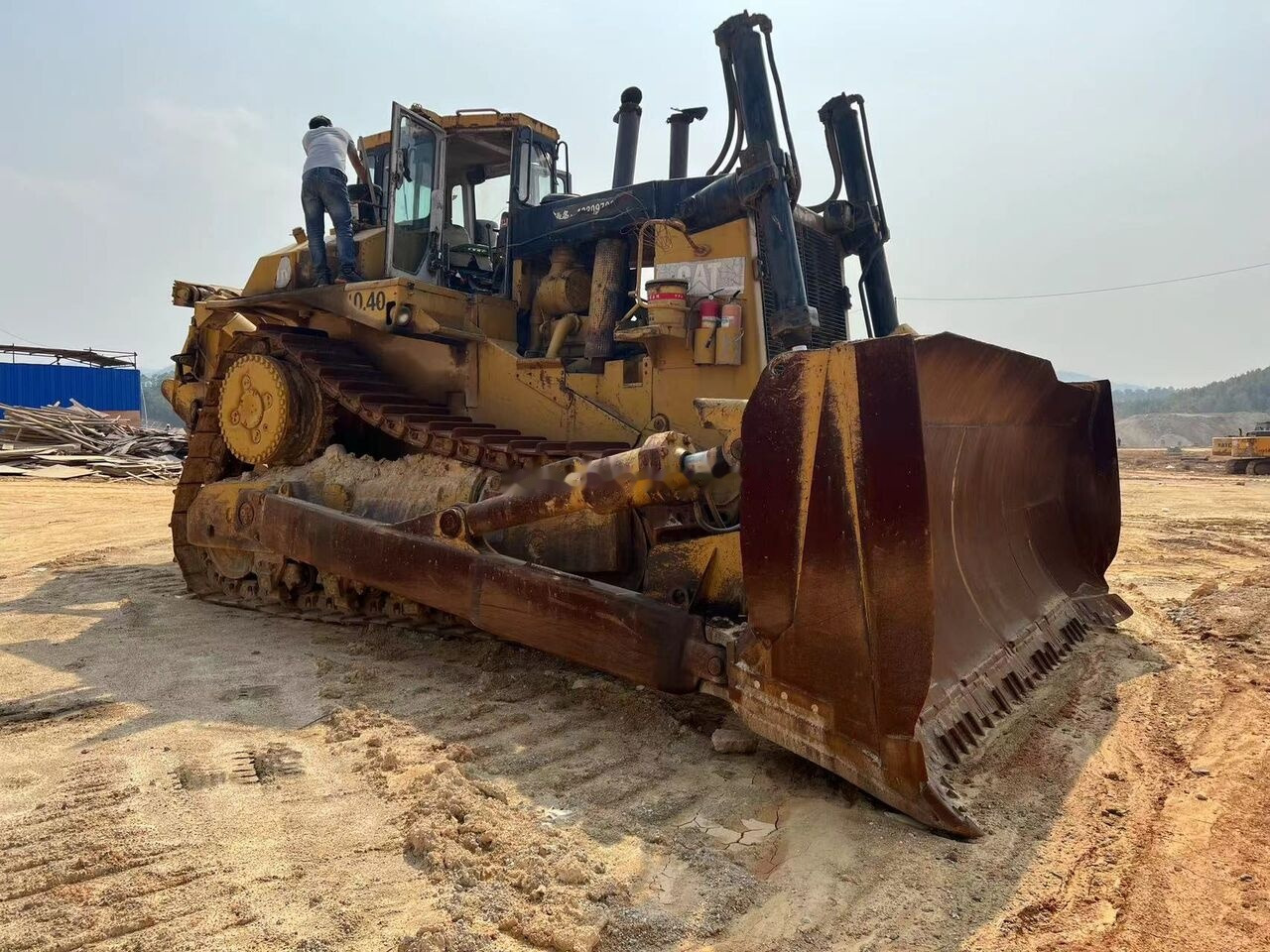 Caterpillar D10N - Bulldozer: foto 2 Caterpillar D10N - Bulldozer: foto 2