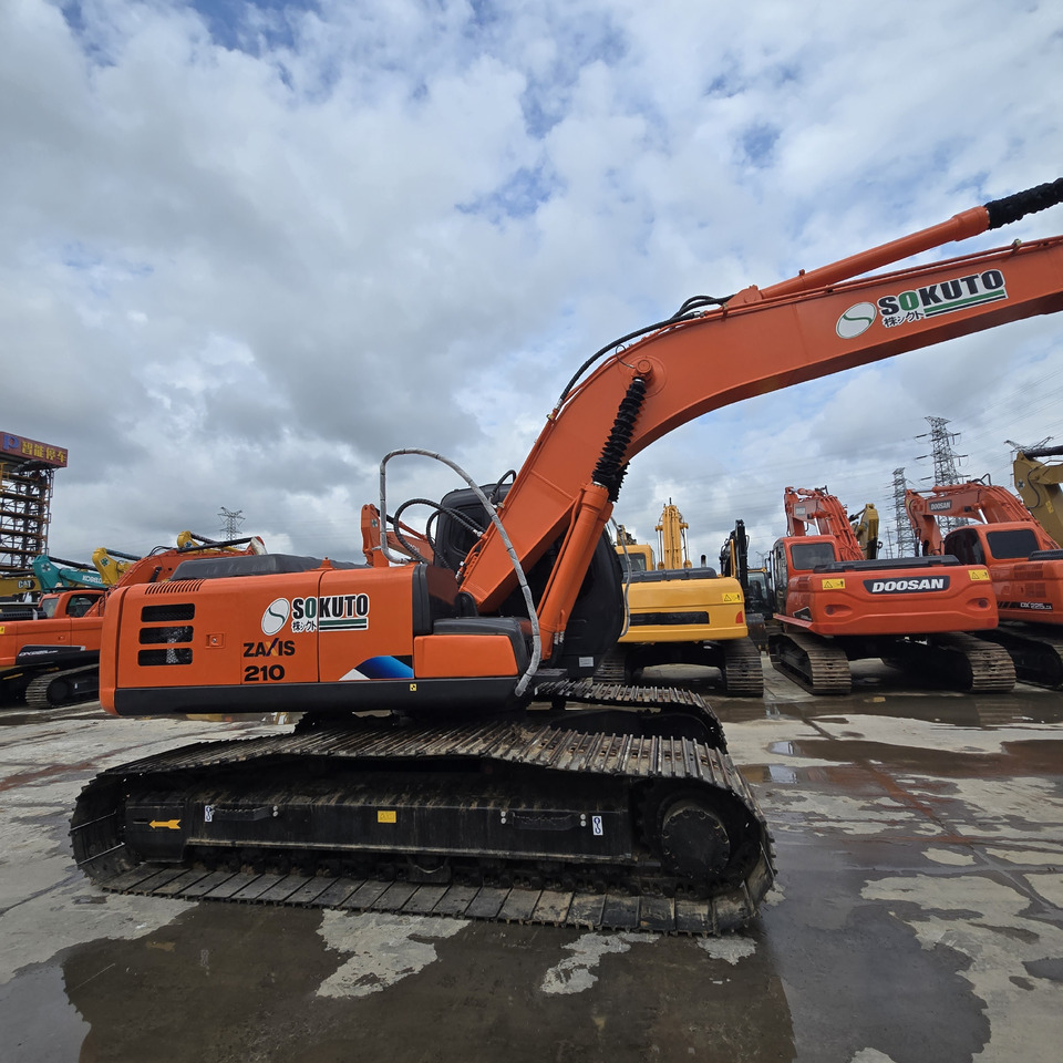 HITACHI ZX210 - Excavadora de cadenas: foto 1 HITACHI ZX210 - Excavadora de cadenas: foto 1