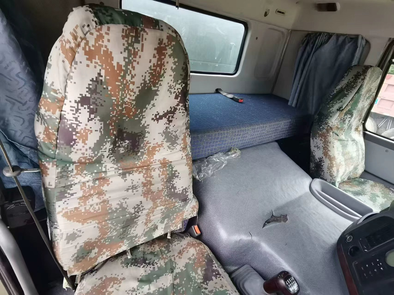 HOWO - Cisterna camión: foto 4 HOWO - Cisterna camión: foto 4