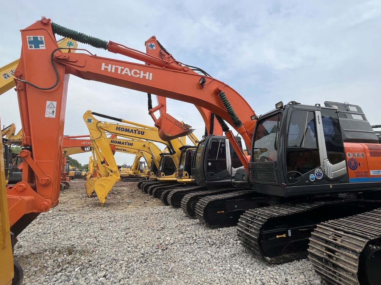 Hitachi ZX200 - Excavadora de cadenas: foto 5 Hitachi ZX200 - Excavadora de cadenas: foto 5