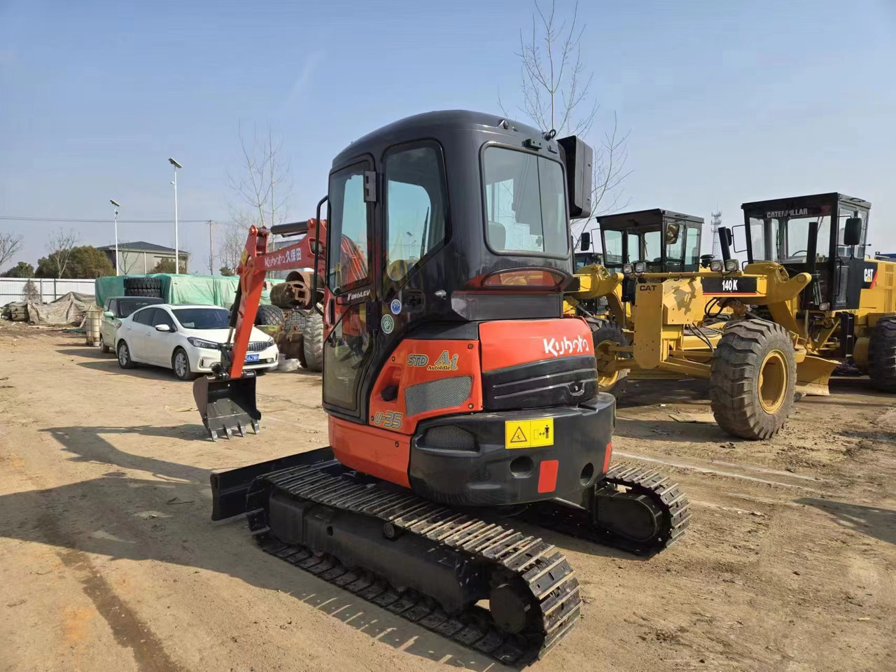 KUBOTA U35 - Miniexcavadora: foto 2 KUBOTA U35 - Miniexcavadora: foto 2