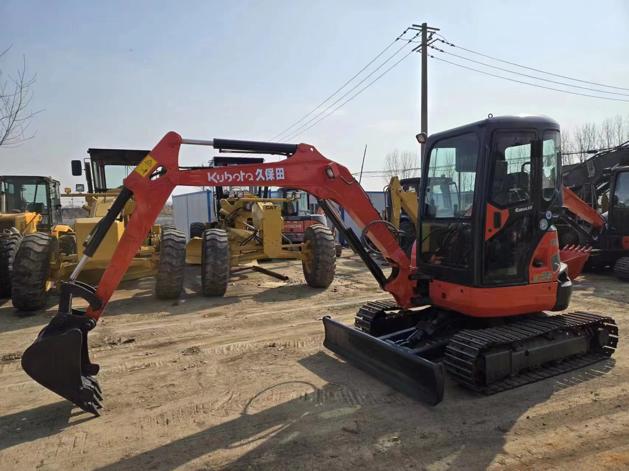 KUBOTA U35 - Miniexcavadora: foto 1 KUBOTA U35 - Miniexcavadora: foto 1