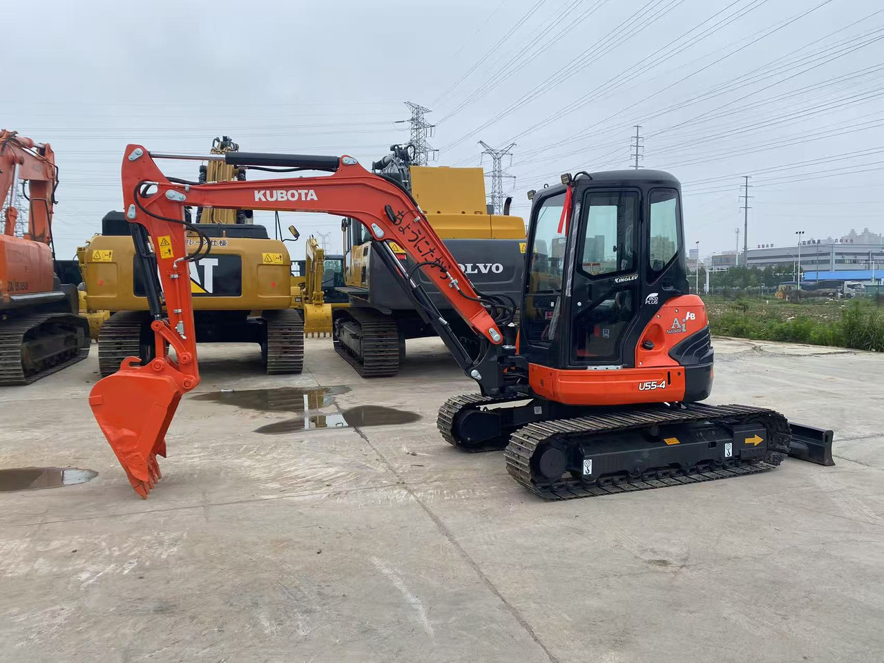 KUBOTA U55-4 - Miniexcavadora: foto 4 KUBOTA U55-4 - Miniexcavadora: foto 4
