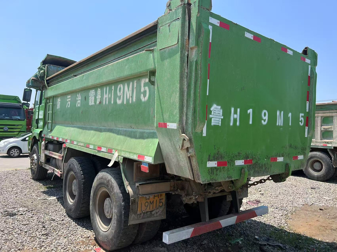 SHACMAN M3000 6x4 - Volquete camión: foto 5 SHACMAN M3000 6x4 - Volquete camión: foto 5