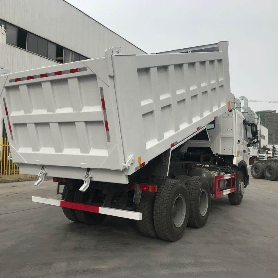 SINOTRUK A7 6x4 - Volquete camión: foto 4 SINOTRUK A7 6x4 - Volquete camión: foto 4