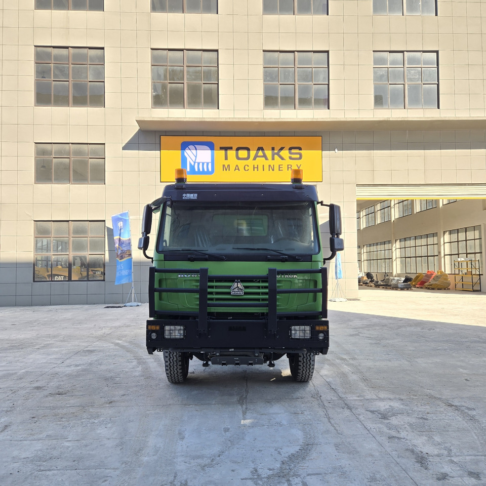 SINOTRUK HOWO - Volquete camión: foto 2 SINOTRUK HOWO - Volquete camión: foto 2