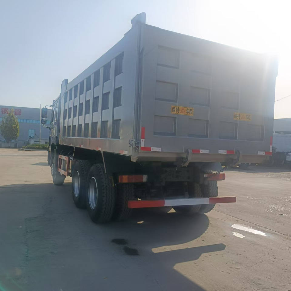 Sinotruk Howo 6*4 - Volquete camión: foto 4 Sinotruk Howo 6*4 - Volquete camión: foto 4