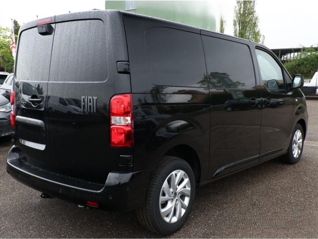 FIAT Scudo M 2.0 BlueHDi - 180 S&S - BV EAT8 III 2022 FOURGON Fourgon M PHASE 2 - Furgón: foto 5 FIAT Scudo M 2.0 BlueHDi - 180 S&S - BV EAT8 III 2022 FOURGON Fourgon M PHASE 2 - Furgón: foto 5