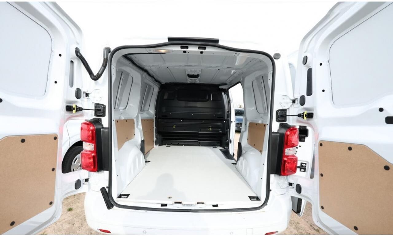 FIAT Scudo M 2.0 BlueHDi - 180 S&S - BV EAT8 III 2022 FOURGON Fourgon M PHASE 2 - Furgón: foto 3 FIAT Scudo M 2.0 BlueHDi - 180 S&S - BV EAT8 III 2022 FOURGON Fourgon M PHASE 2 - Furgón: foto 3