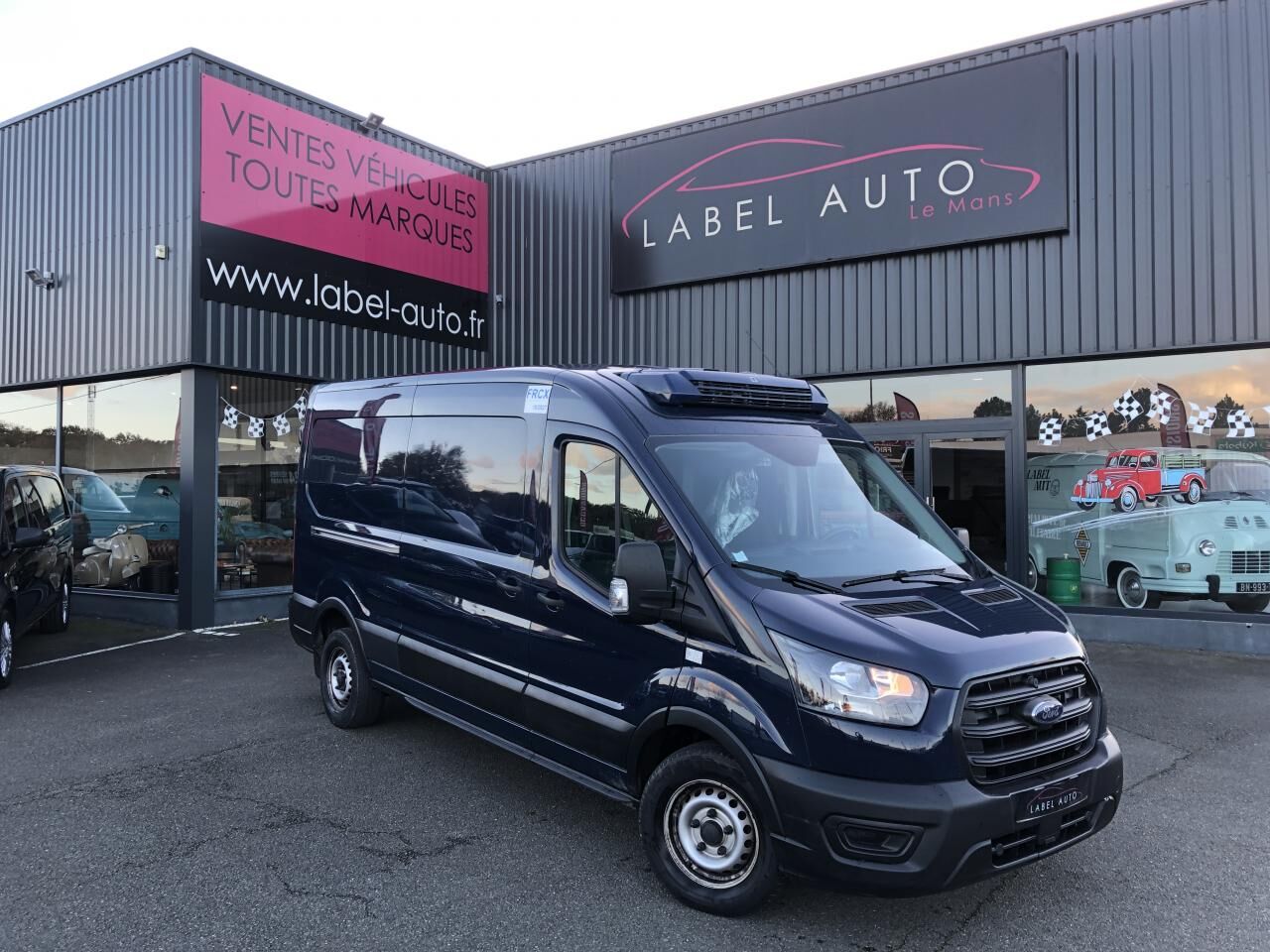 FORD Frigorifique Transit 350 L3H2 2.0 EcoBlue 130ch Ambiente - Frigorífico furgoneta: foto 2 FORD Frigorifique Transit 350 L3H2 2.0 EcoBlue 130ch Ambiente - Frigorífico furgoneta: foto 2