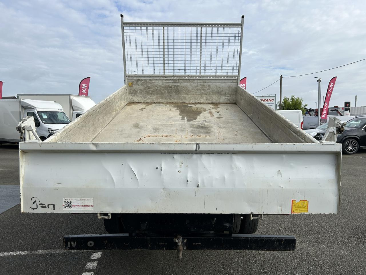 IVECO Daily 35 C 14 S&S (Quad-Leaf) CHASSIS CABINE 2014 35C/35S Chassis cabine 35 C Epmt.3.75 PHASE 3 - Volquete furgoneta: foto 3 IVECO Daily 35 C 14 S&S (Quad-Leaf) CHASSIS CABINE 2014 35C/35S Chassis cabine 35 C Epmt.3.75 PHASE 3 - Volquete furgoneta: foto 3