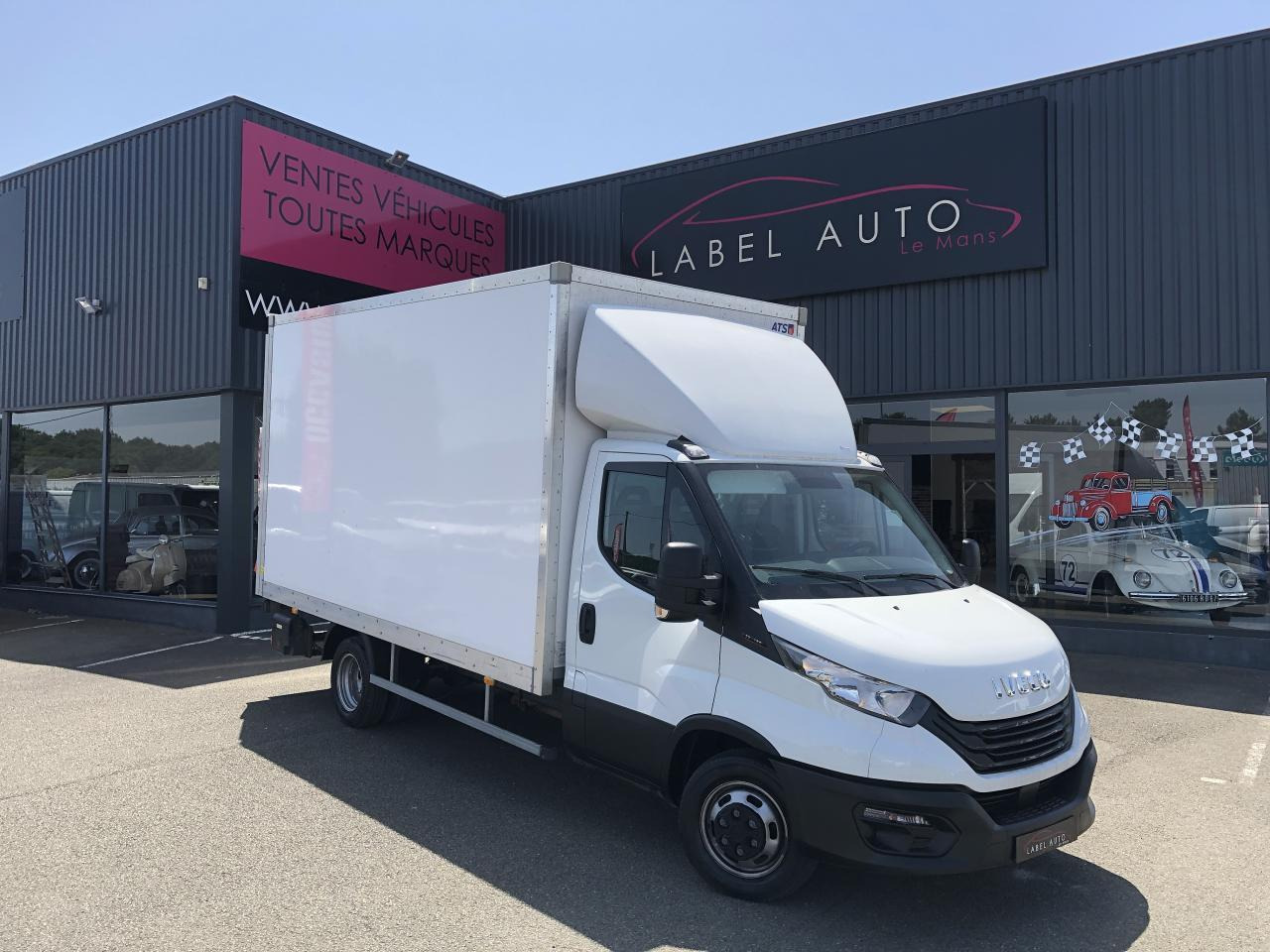 Iveco Daily 35 C 16 CAISSE HAYON 20M3 - Furgoneta: foto 3 Iveco Daily 35 C 16 CAISSE HAYON 20M3 - Furgoneta: foto 3