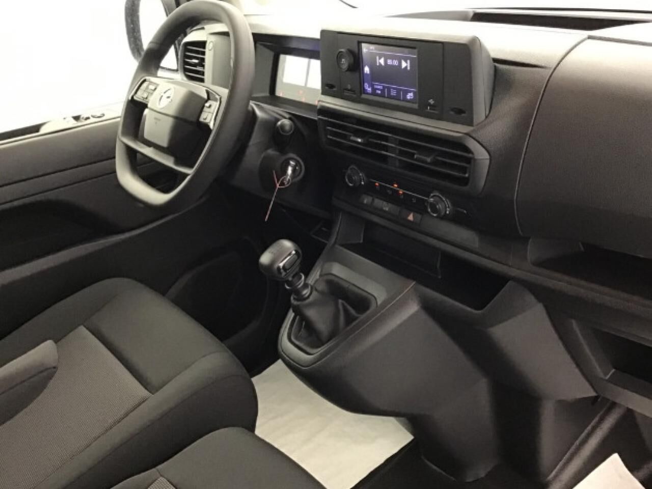 OPEL Vivaro XL 2.0 Diesel - 145CH - Furgón: foto 4 OPEL Vivaro XL 2.0 Diesel - 145CH - Furgón: foto 4
