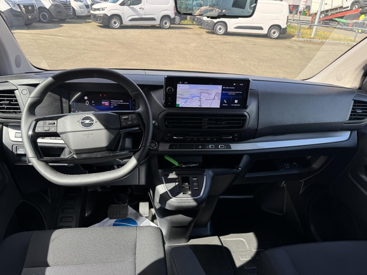OPEL Vivaro XL 2.2 Diesel - 180CH EAT8 CABINE APPROFONDIE 5 PLACES - Furgón: foto 3 OPEL Vivaro XL 2.2 Diesel - 180CH EAT8 CABINE APPROFONDIE 5 PLACES - Furgón: foto 3