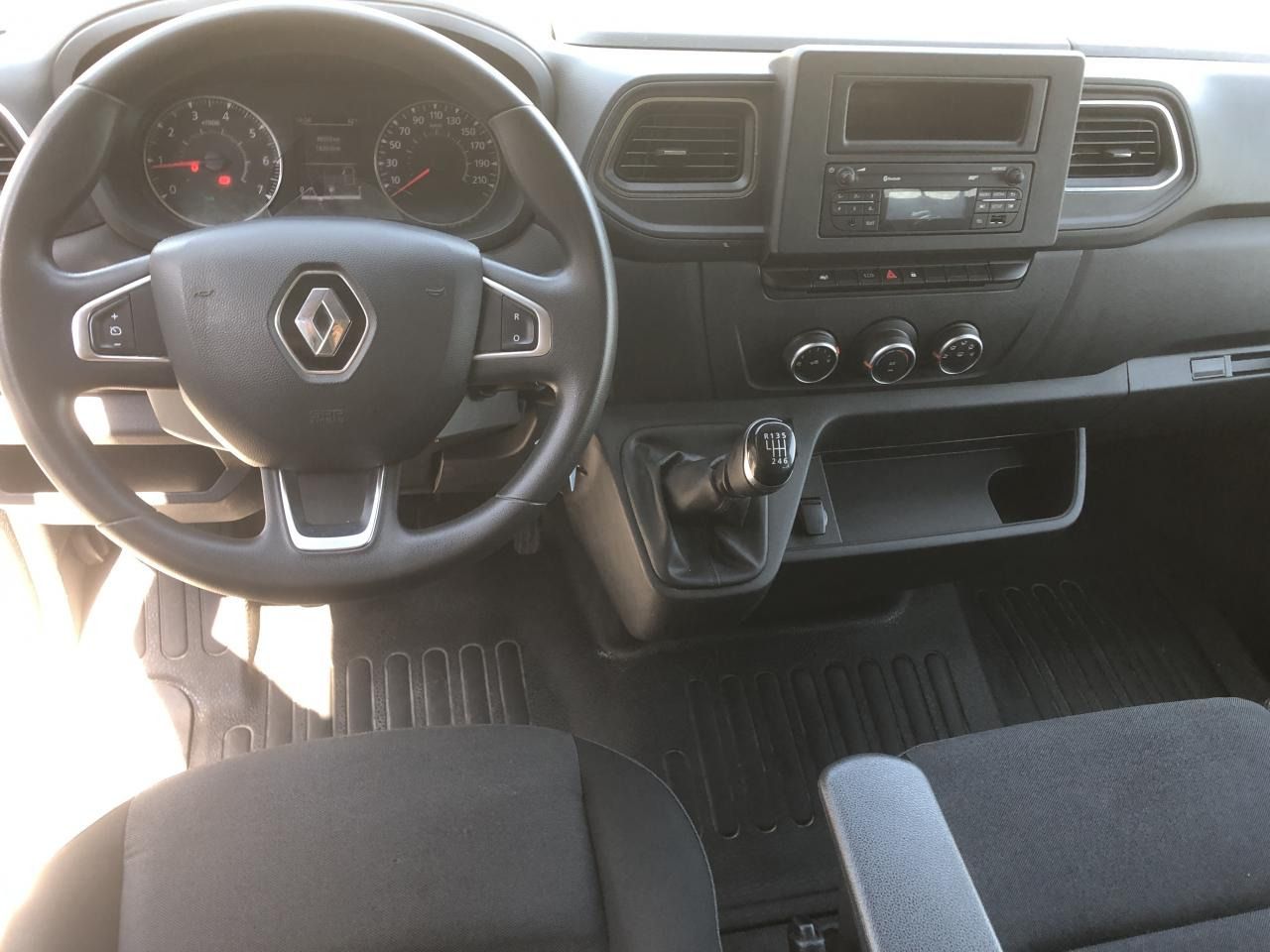 RENAULT MASTER 3T5 2.3 DCI 135CH CONFORT CABINE APPROFONDIE 7 PLACES - Furgón: foto 4 RENAULT MASTER 3T5 2.3 DCI 135CH CONFORT CABINE APPROFONDIE 7 PLACES - Furgón: foto 4