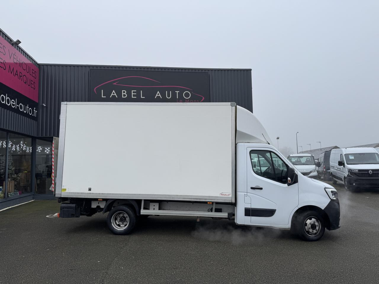 RENAULT MASTER 3T5 CAISSE 20M3 HAYON 2.3 DCI 145CH GRAND CONFORT - Furgoneta: foto 1 RENAULT MASTER 3T5 CAISSE 20M3 HAYON 2.3 DCI 145CH GRAND CONFORT - Furgoneta: foto 1