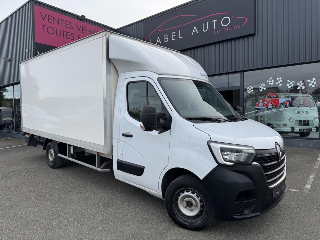 RENAULT MASTER 3T5 CAISSE 20M3 HAYON 2.3 DCI 145CH GRAND CONFORT - Furgoneta: foto 1 RENAULT MASTER 3T5 CAISSE 20M3 HAYON 2.3 DCI 145CH GRAND CONFORT - Furgoneta: foto 1