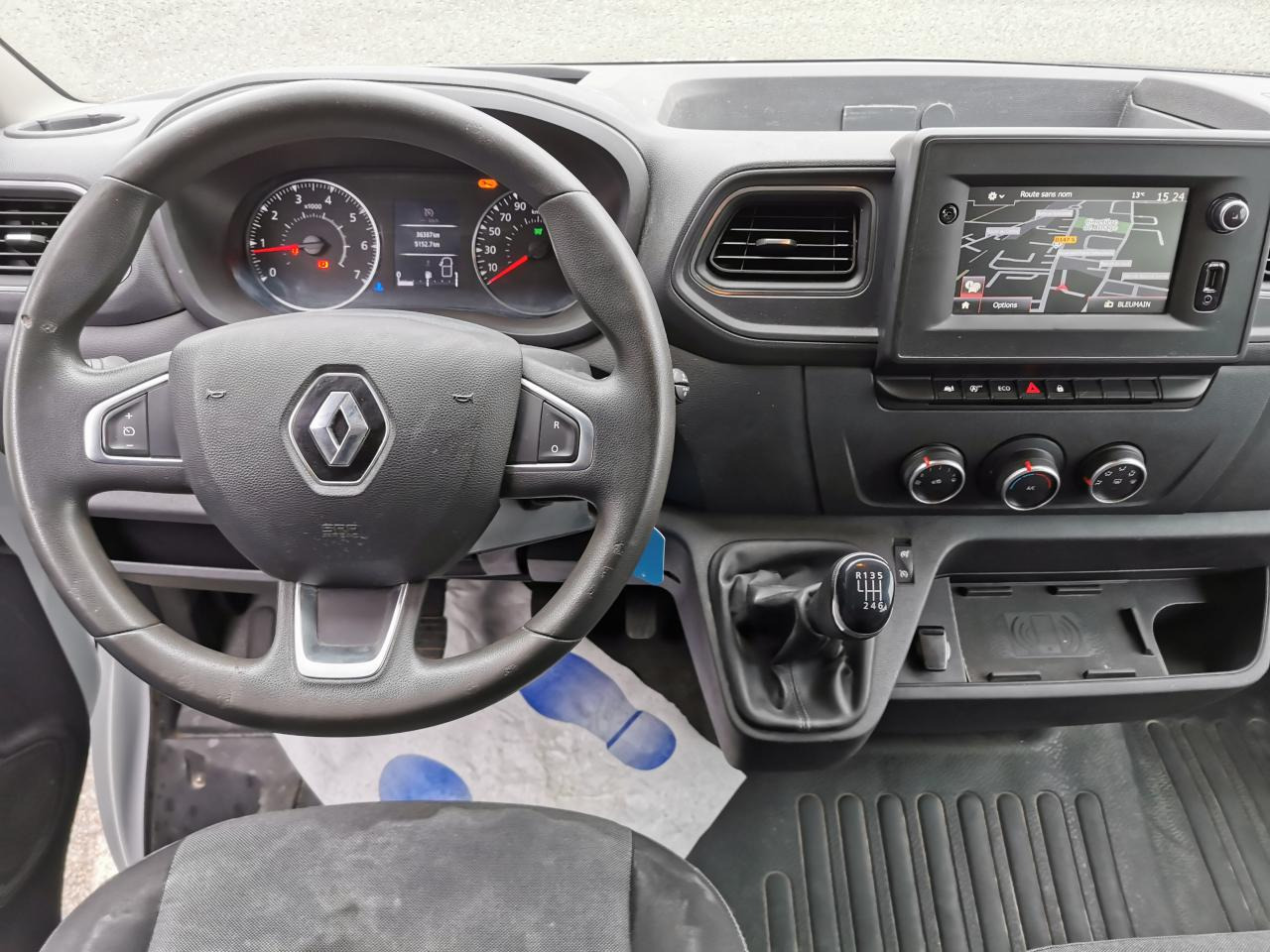 RENAULT Master Grand Confort F3500 L2H2 2.3 Blue dCi - 150 III CABINE APPROFONDIE Cabine approfondie L2H2 T - Furgón: foto 4 RENAULT Master Grand Confort F3500 L2H2 2.3 Blue dCi - 150 III CABINE APPROFONDIE Cabine approfondie L2H2 T - Furgón: foto 4