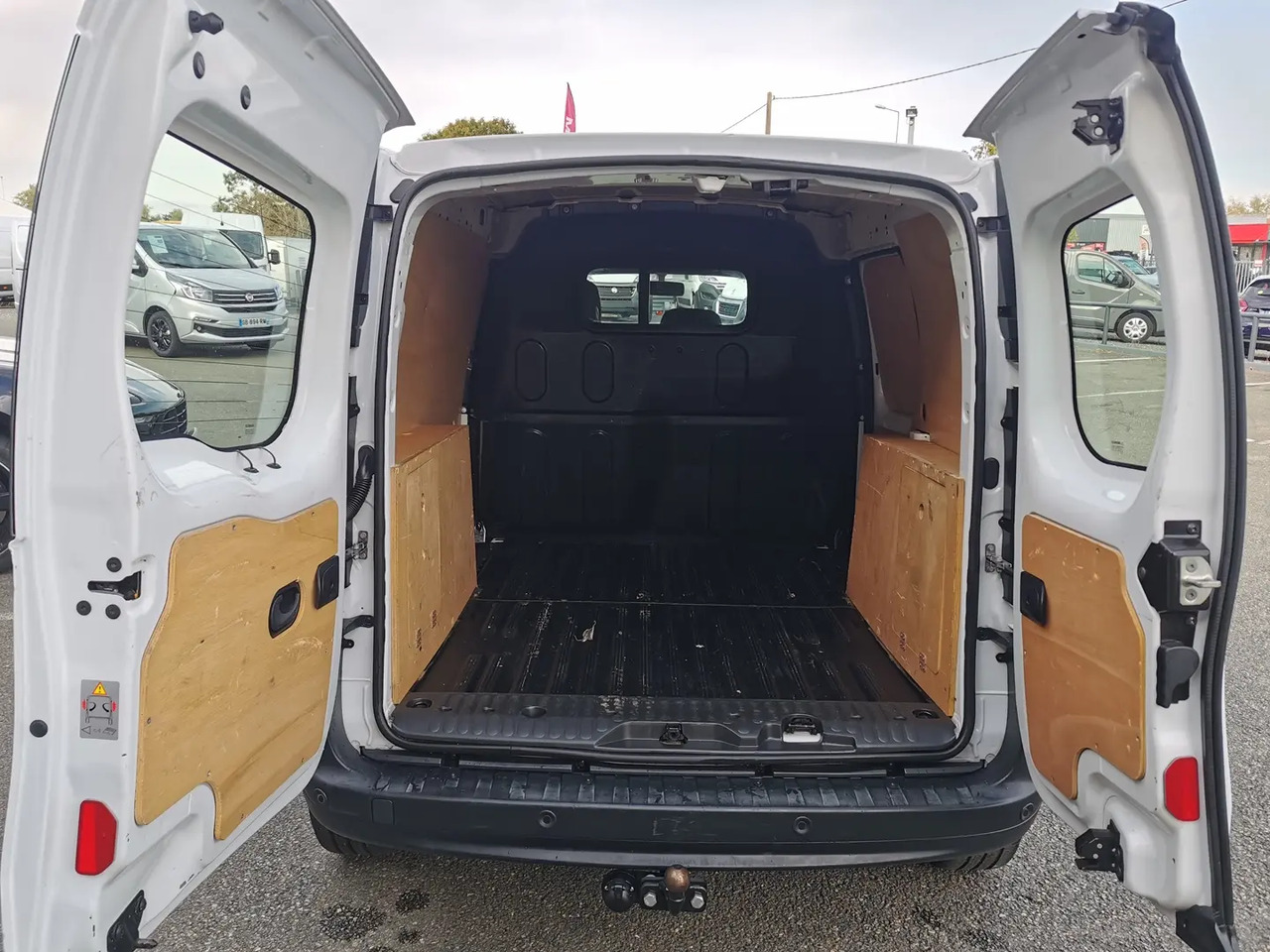 Renault Kangoo 1.5 BLUE DCI 80CH GRAND CONFORT 5CV - Furgón: foto 5 Renault Kangoo 1.5 BLUE DCI 80CH GRAND CONFORT 5CV - Furgón: foto 5
