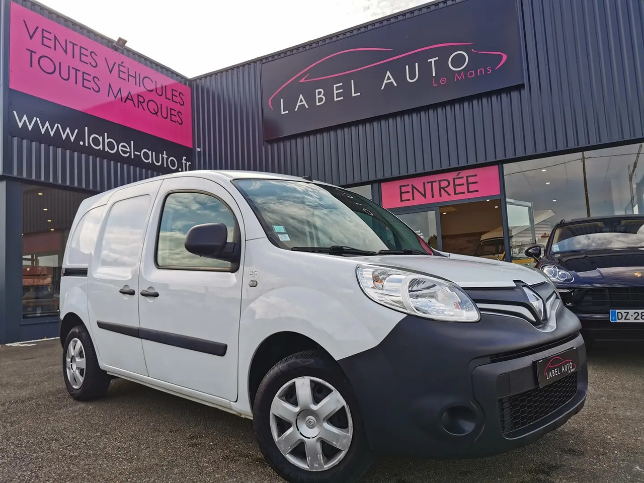Renault Kangoo 1.5 BLUE DCI 80CH GRAND CONFORT 5CV - Furgón: foto 1 Renault Kangoo 1.5 BLUE DCI 80CH GRAND CONFORT 5CV - Furgón: foto 1