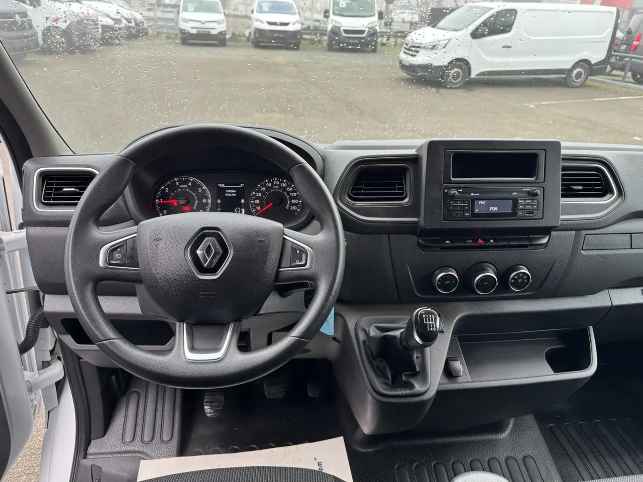 Renault MASTER III GRD VOL R3500RJ L4 2.3 DCI 145CH ENERGY 20M3 CONFORT EUROVI - Coche: foto 4 Renault MASTER III GRD VOL R3500RJ L4 2.3 DCI 145CH ENERGY 20M3 CONFORT EUROVI - Coche: foto 4