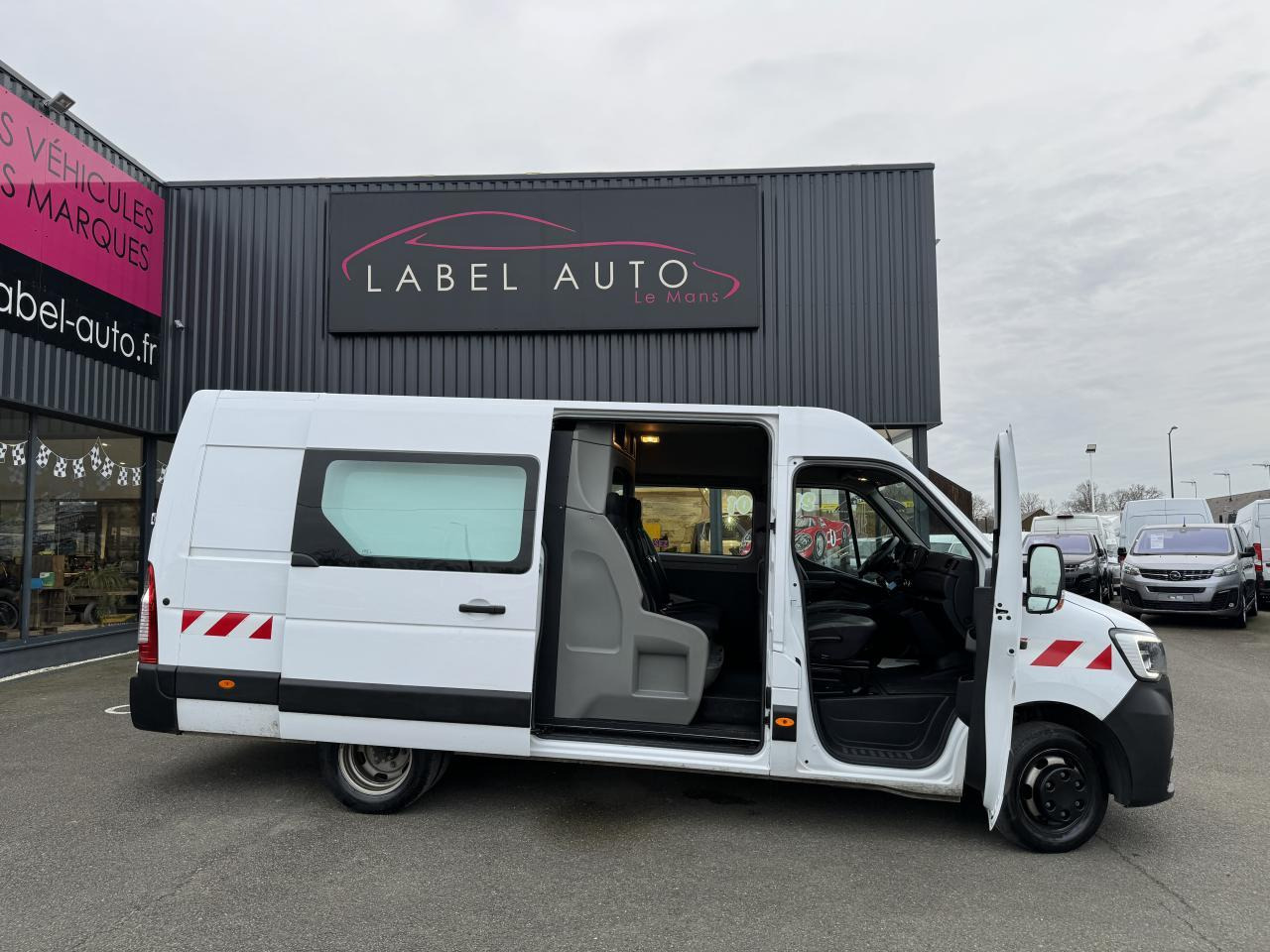 Renault Master Confort R3500RJ L3H2 2.3 Energy dCi - 165 III CABINE APPROFONDIE Cabine approfondie L3H2 Pro - Furgoneta combi: foto 3 Renault Master Confort R3500RJ L3H2 2.3 Energy dCi - 165 III CABINE APPROFONDIE Cabine approfondie L3H2 Pro - Furgoneta combi: foto 3