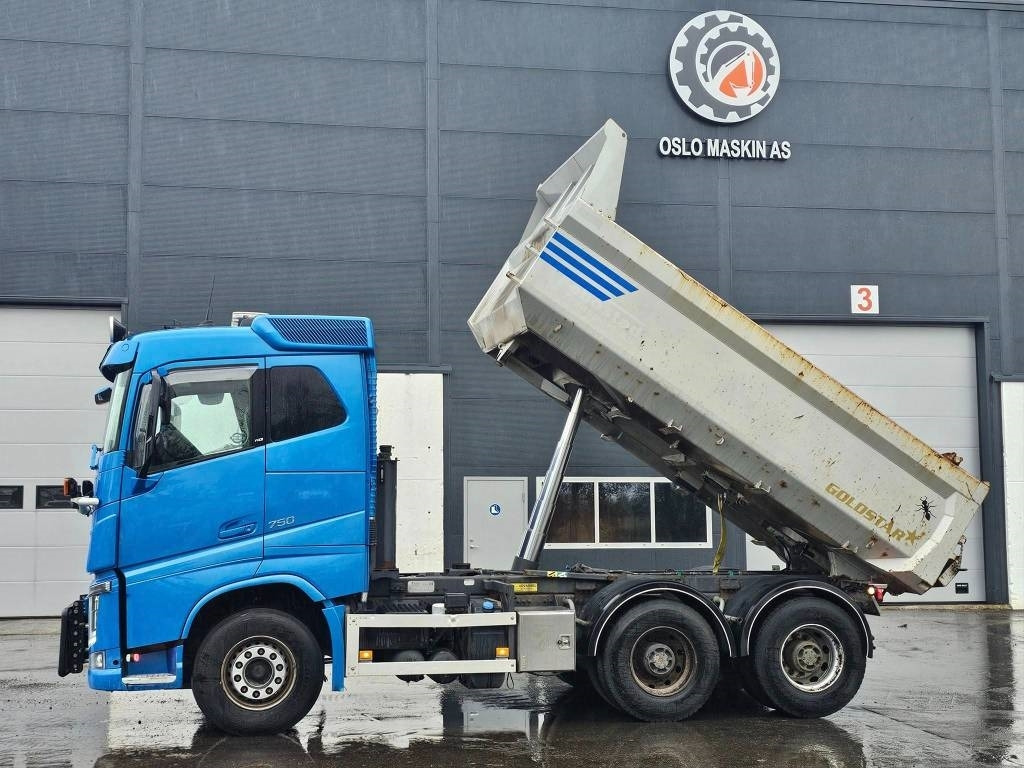 Volvo FH 16 750 - Volquete camión: foto 2 Volvo FH 16 750 - Volquete camión: foto 2