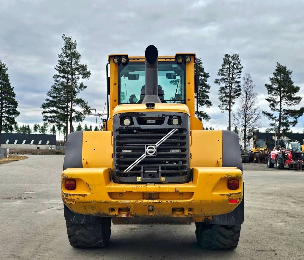 Volvo L 120 F - Cargadora de ruedas: foto 4 Volvo L 120 F - Cargadora de ruedas: foto 4
